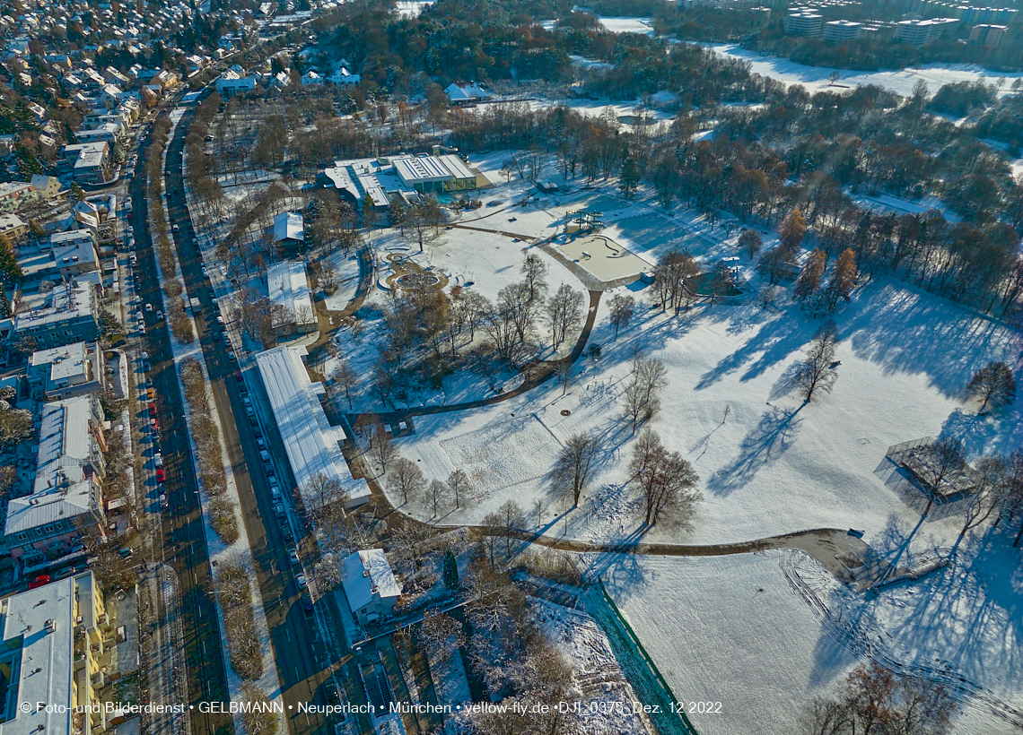 12.12.2022 -  Ostparksee mit Umgebung in Neuperlach